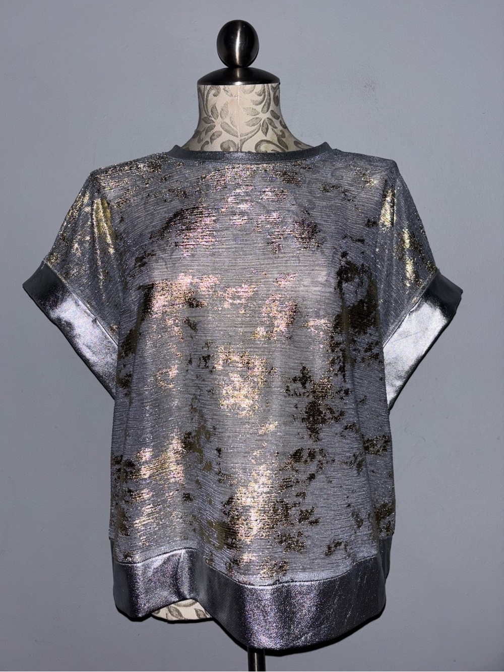 🆕 Anthropology Pilcro Shine Shell Top Size Small